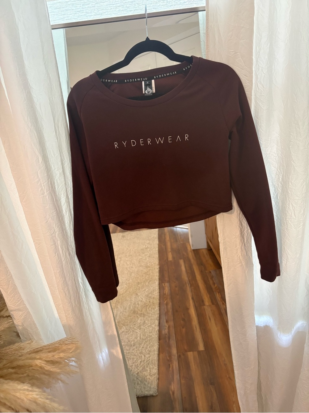 Ryderwear Brown/Maroon Cropped Athletic Shirt